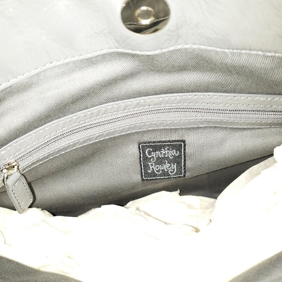 💕🛍Host Pick💕🛍Cynthia Rowley Patent Leather Bag - Picture 6 of 8